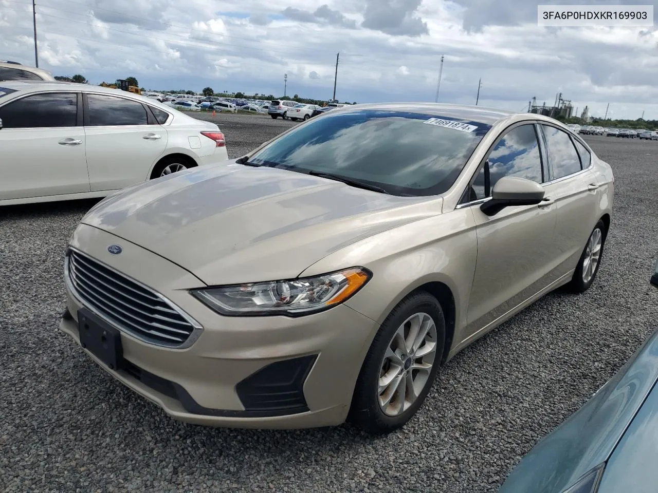 3FA6P0HDXKR169903 2019 Ford Fusion Se