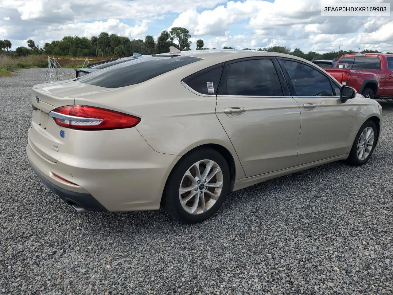 3FA6P0HDXKR169903 2019 Ford Fusion Se