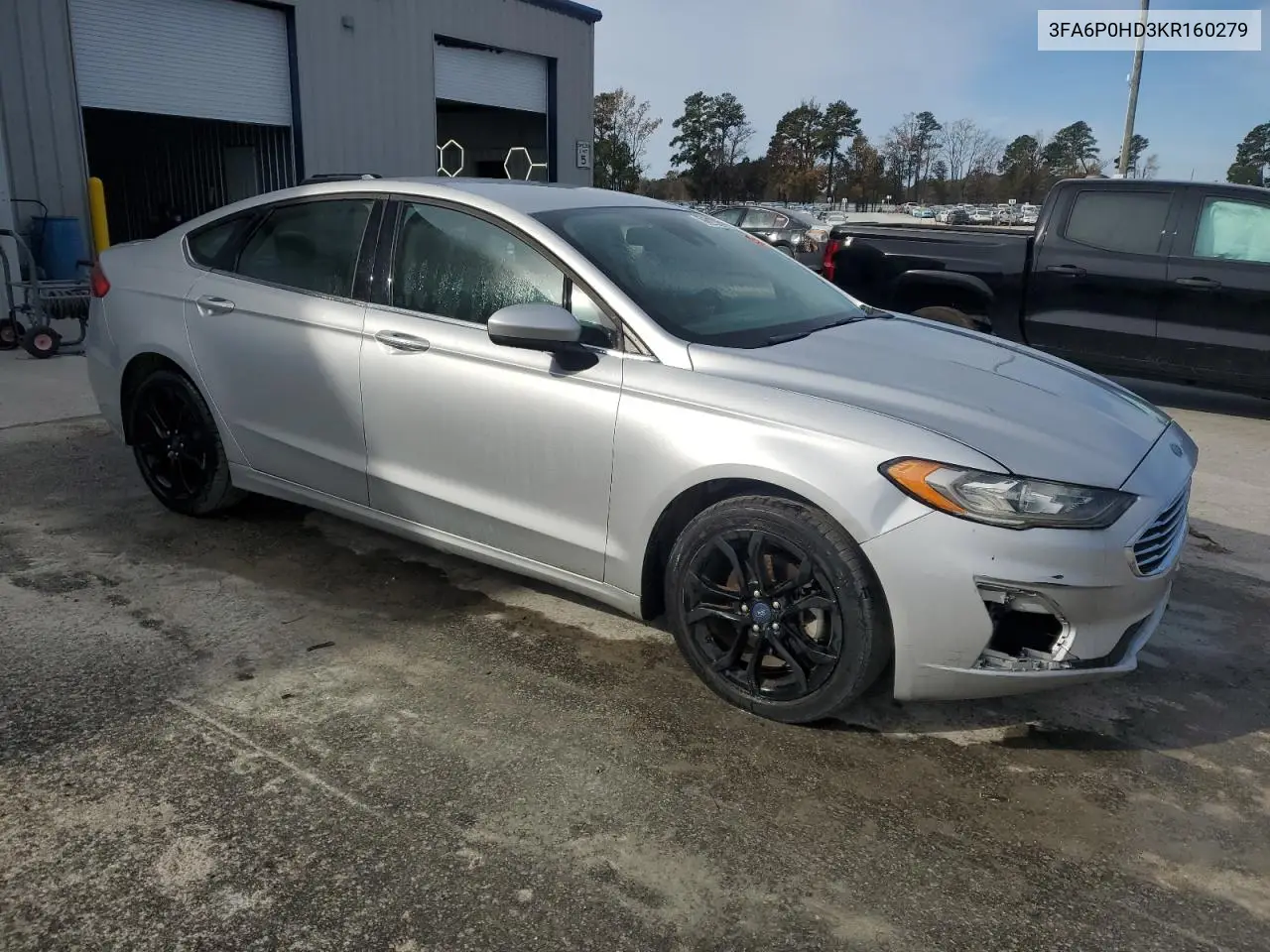 3FA6P0HD3KR160279 2019 Ford Fusion Se