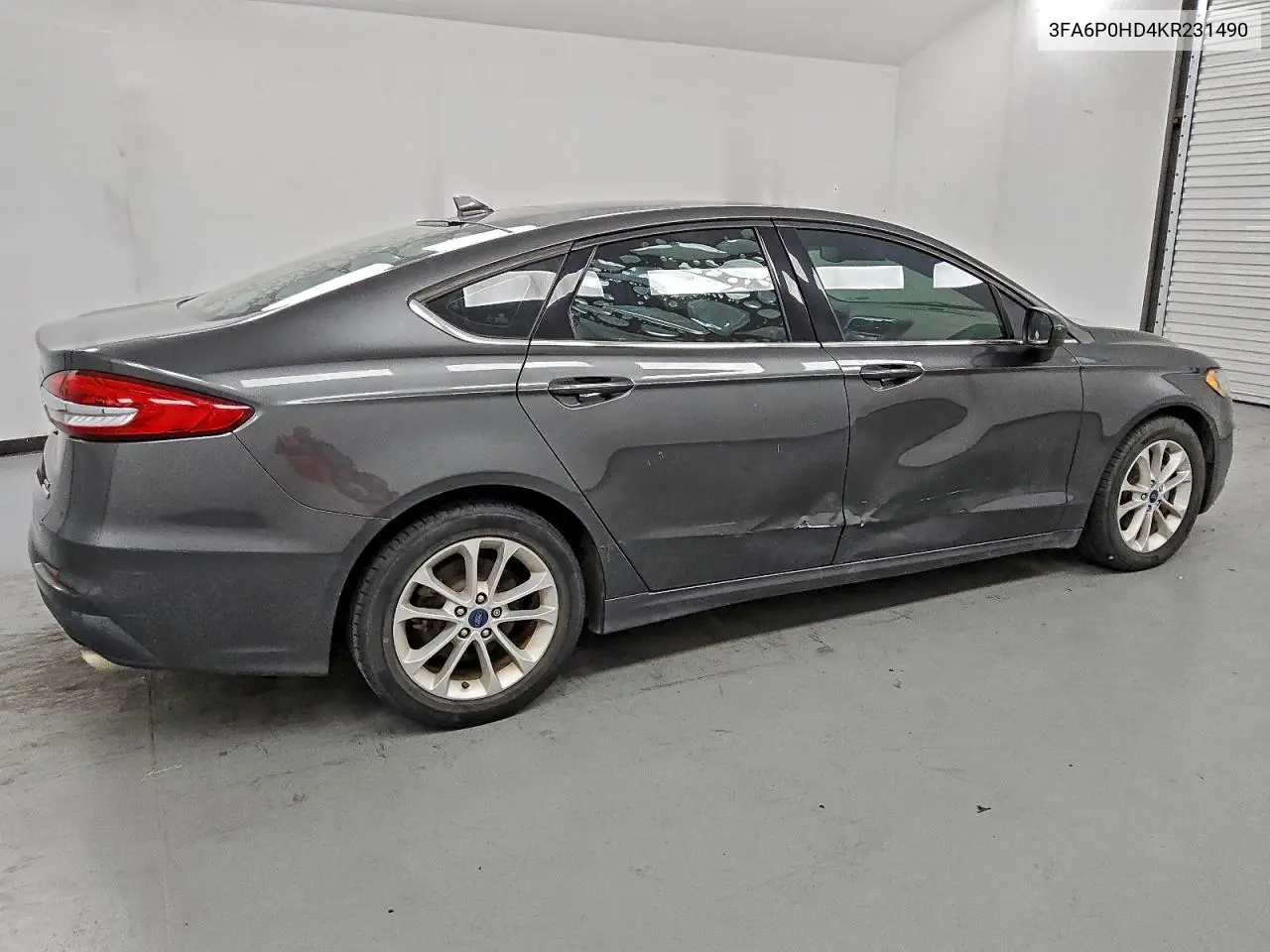 3FA6P0HD4KR231490 2019 Ford Fusion Se
