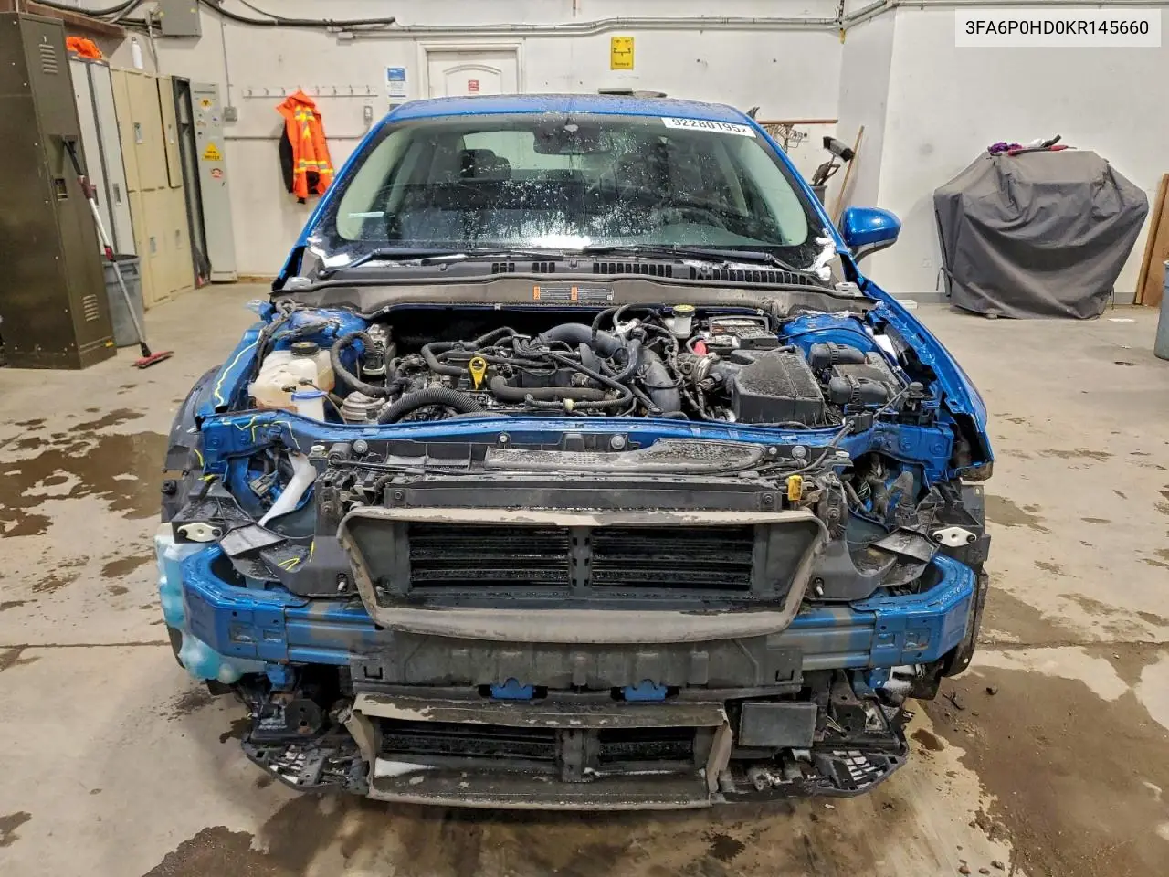 3FA6P0HD0KR145660 2019 Ford Fusion Se