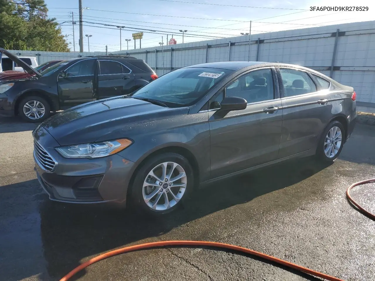 3FA6P0HD9KR278529 2019 Ford Fusion Se