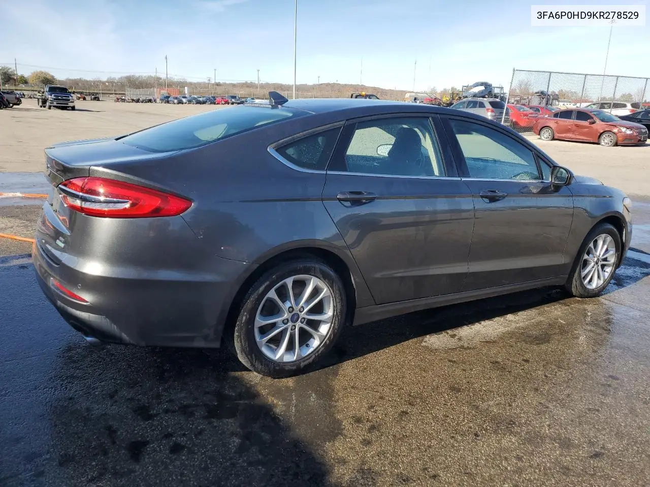 3FA6P0HD9KR278529 2019 Ford Fusion Se