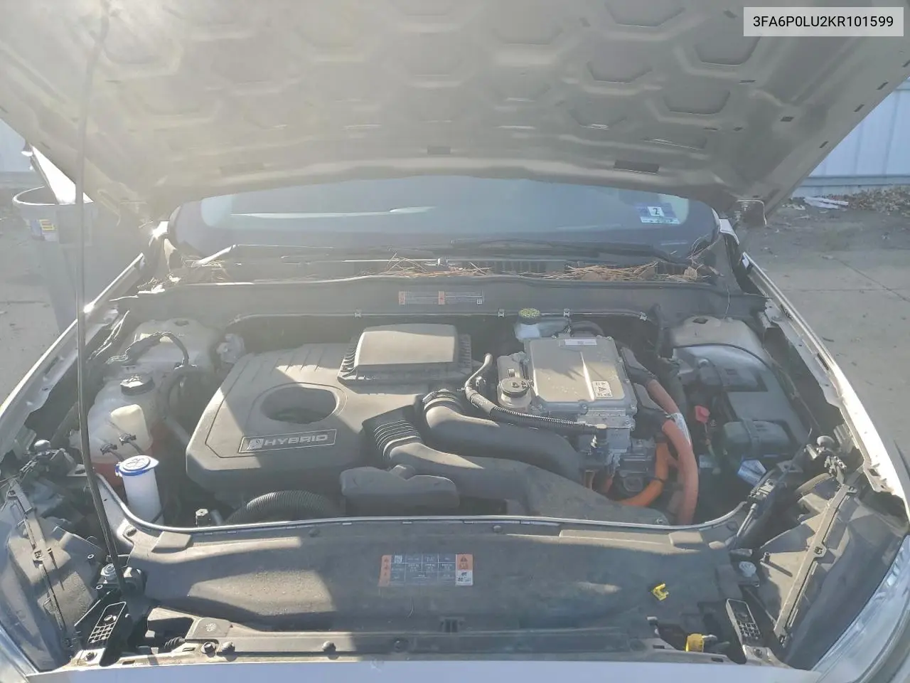 3FA6P0LU2KR101599 2019 Ford Fusion Se