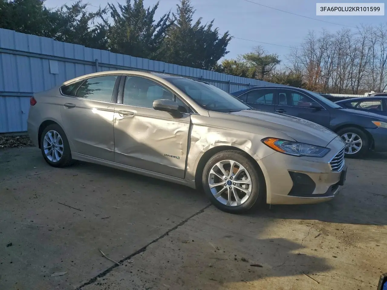 3FA6P0LU2KR101599 2019 Ford Fusion Se