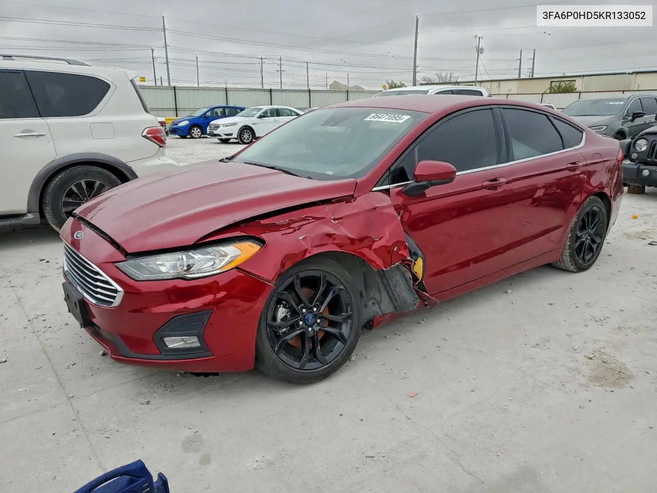 3FA6P0HD5KR133052 2019 Ford Fusion Se