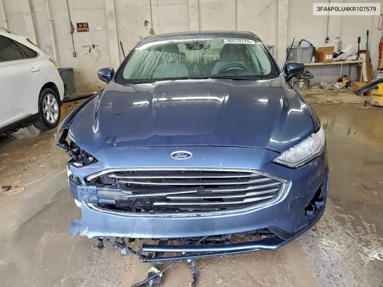 3FA6P0LU4KR107579 2019 Ford Fusion Se