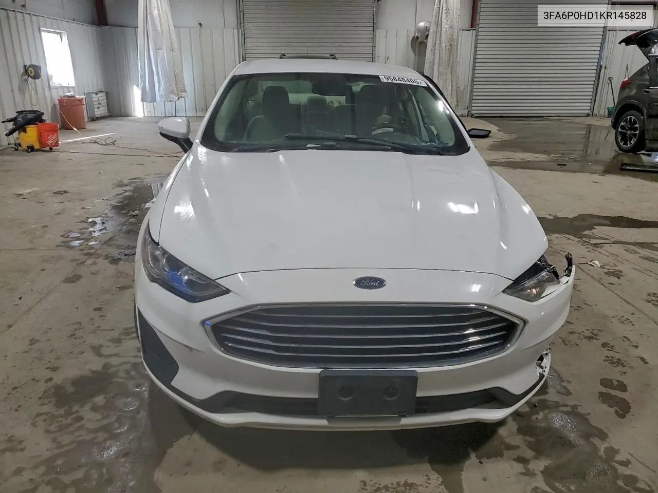 3FA6P0HD1KR145828 2019 Ford Fusion Se