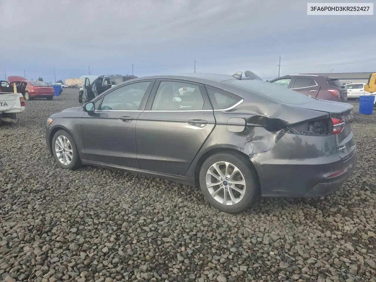 3FA6P0HD3KR252427 2019 Ford Fusion Se