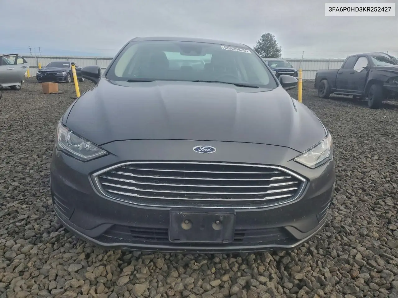 3FA6P0HD3KR252427 2019 Ford Fusion Se