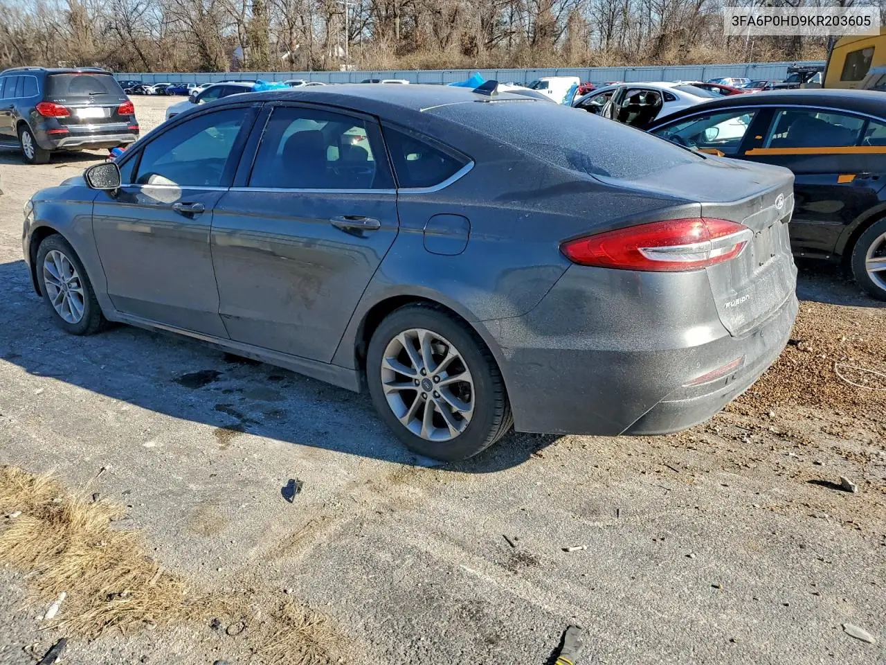 3FA6P0HD9KR203605 2019 Ford Fusion Se