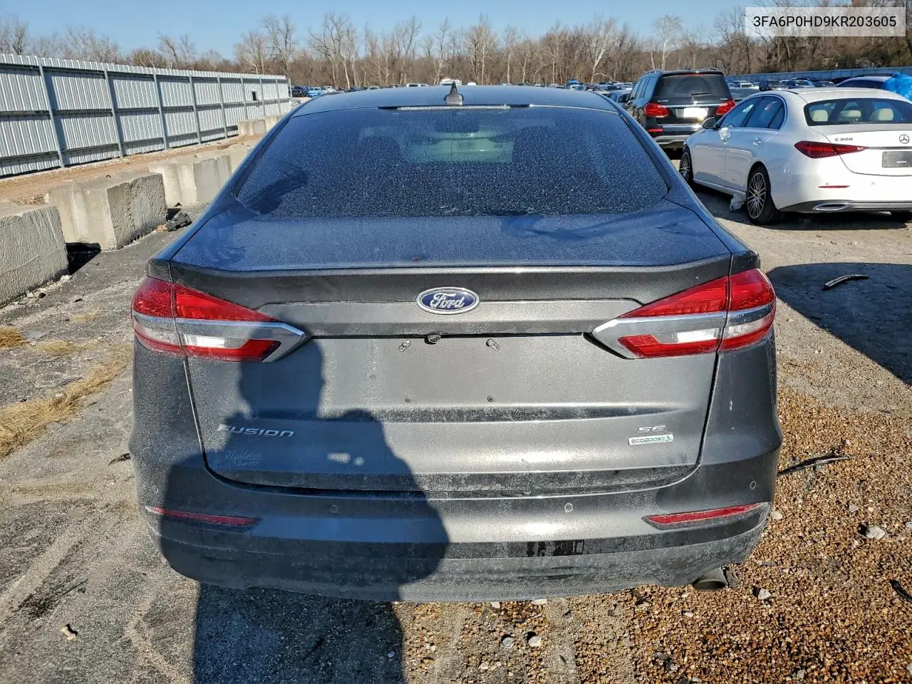 3FA6P0HD9KR203605 2019 Ford Fusion Se