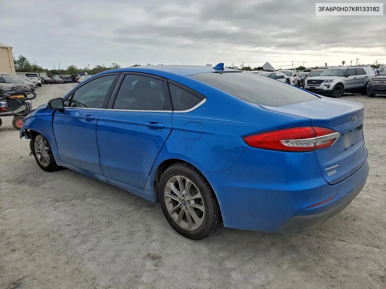 3FA6P0HD7KR133182 2019 Ford Fusion Se