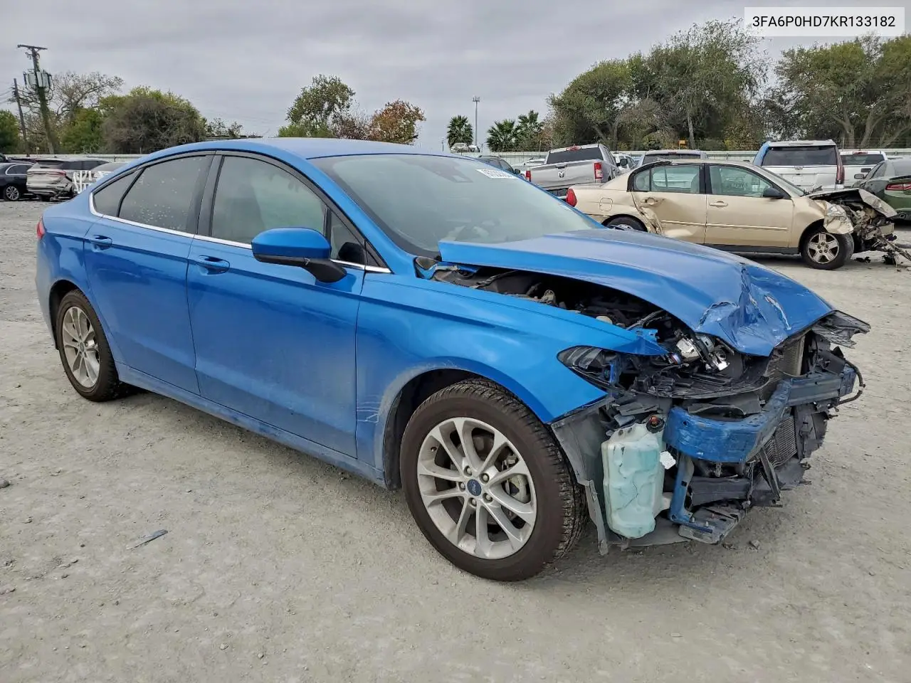 3FA6P0HD7KR133182 2019 Ford Fusion Se