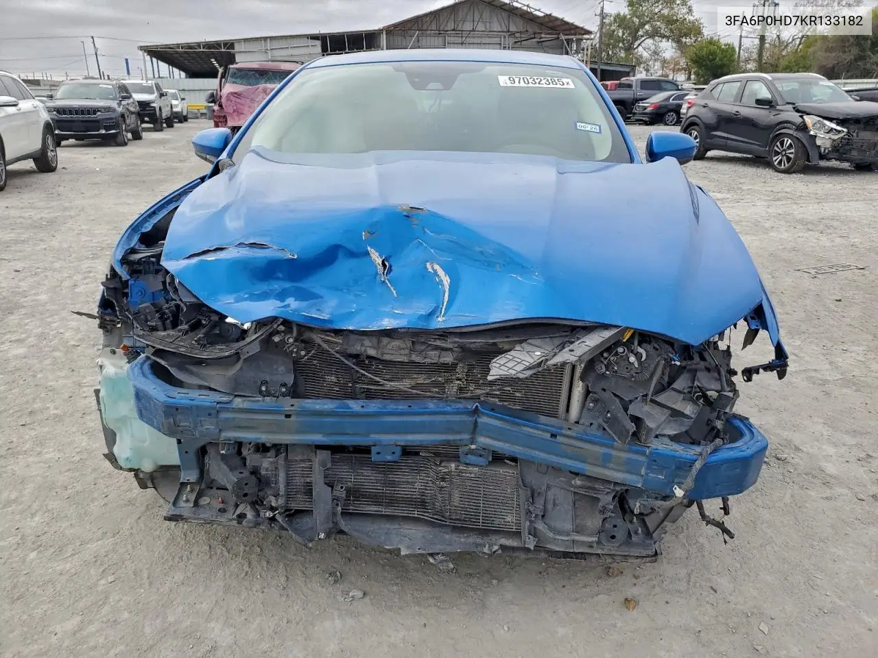 3FA6P0HD7KR133182 2019 Ford Fusion Se