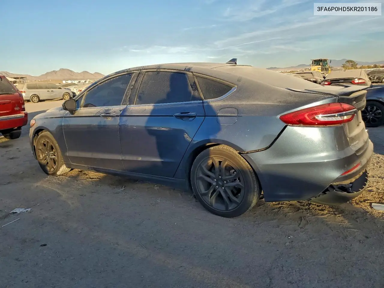 3FA6P0HD5KR201186 2019 Ford Fusion Se