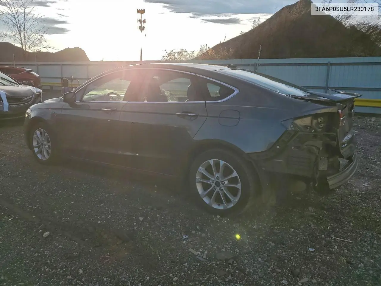 3FA6P0SU5LR230178 2020 Ford Fusion Titanium