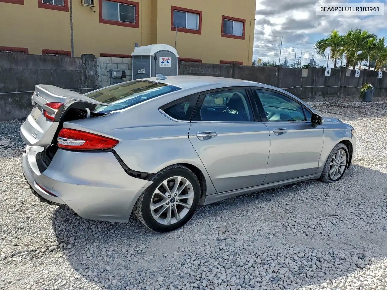 3FA6P0LU1LR103961 2020 Ford Fusion Se