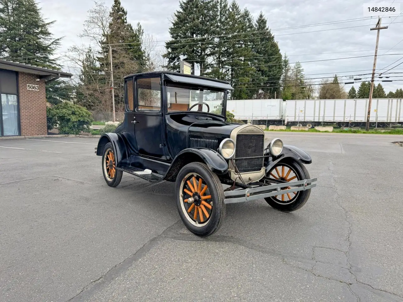 1927 Ford Model T VIN: 14842846 Lot: 47589876