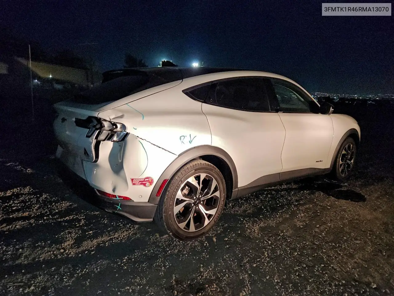 3FMTK1R46RMA13070 2024 Ford Mustang Mach-E Select