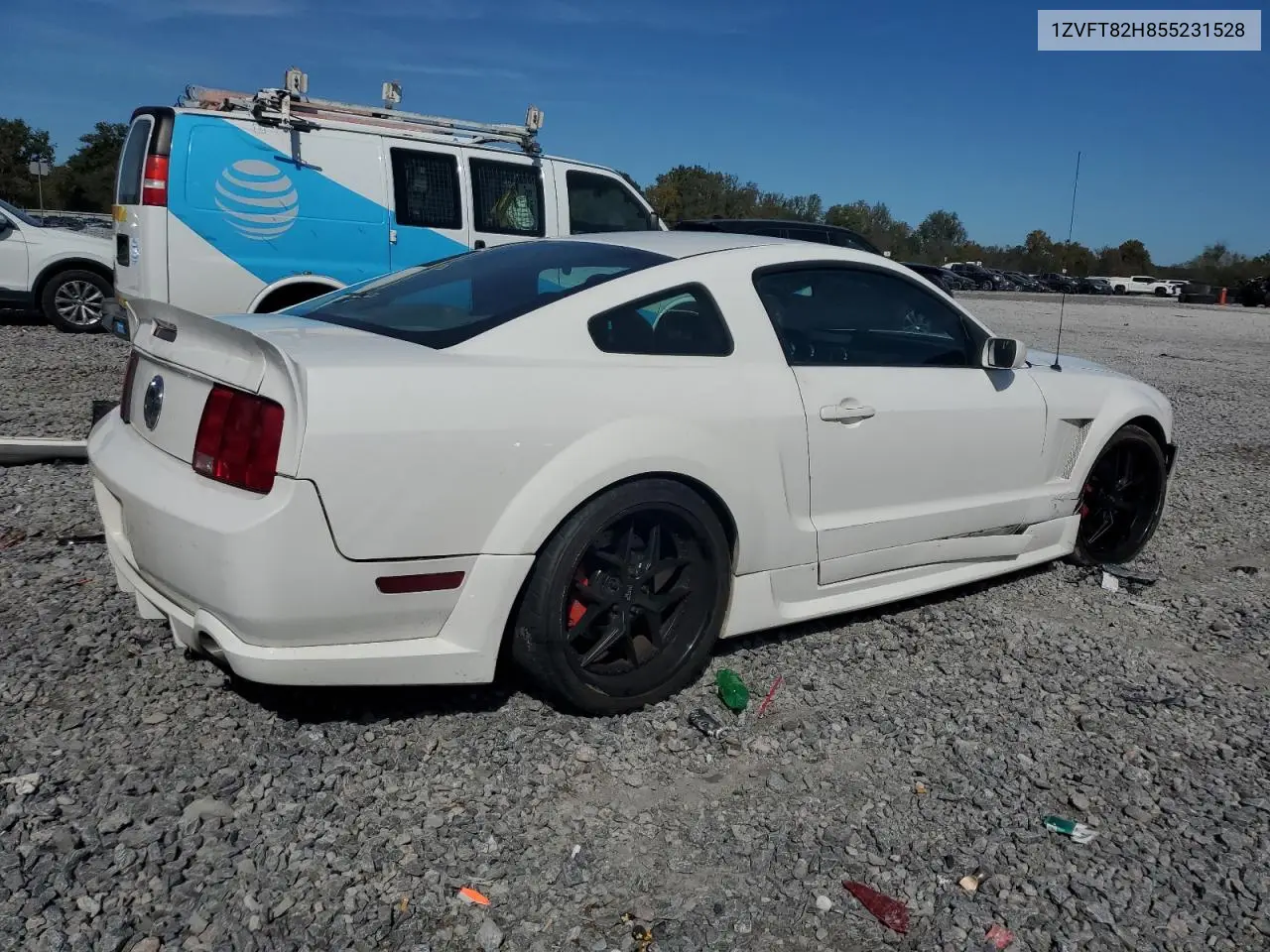 1ZVFT82H855231528 2005 Ford Mustang Gt
