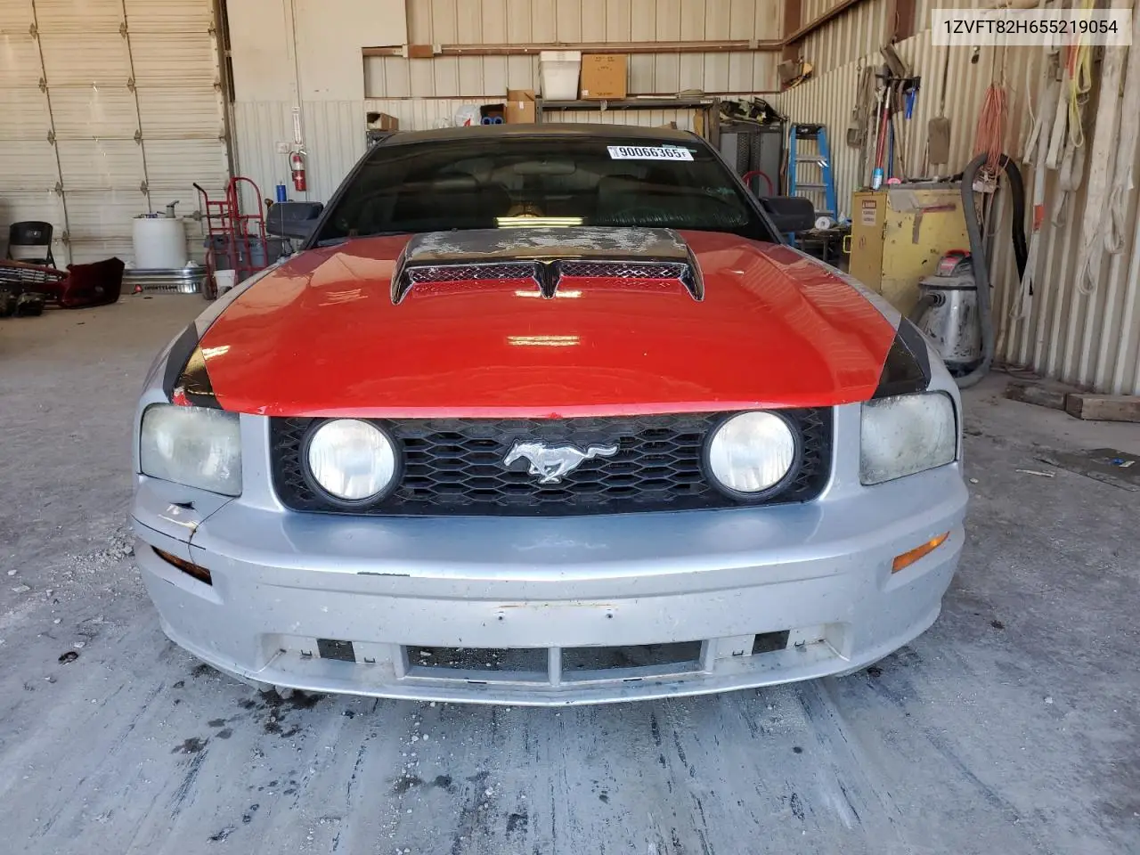 1ZVFT82H655219054 2005 Ford Mustang Gt