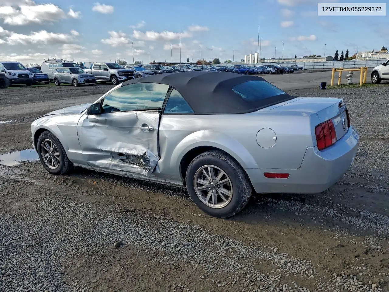 1ZVFT84N055229372 2005 Ford Mustang