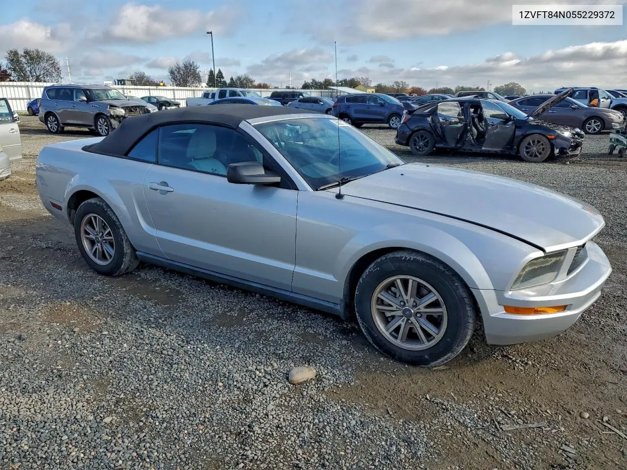 1ZVFT84N055229372 2005 Ford Mustang