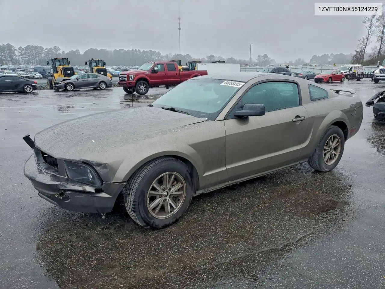 1ZVFT80NX55124229 2005 Ford Mustang