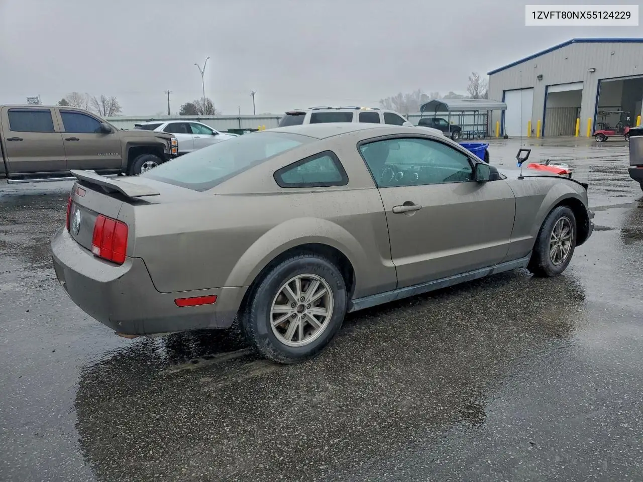 1ZVFT80NX55124229 2005 Ford Mustang