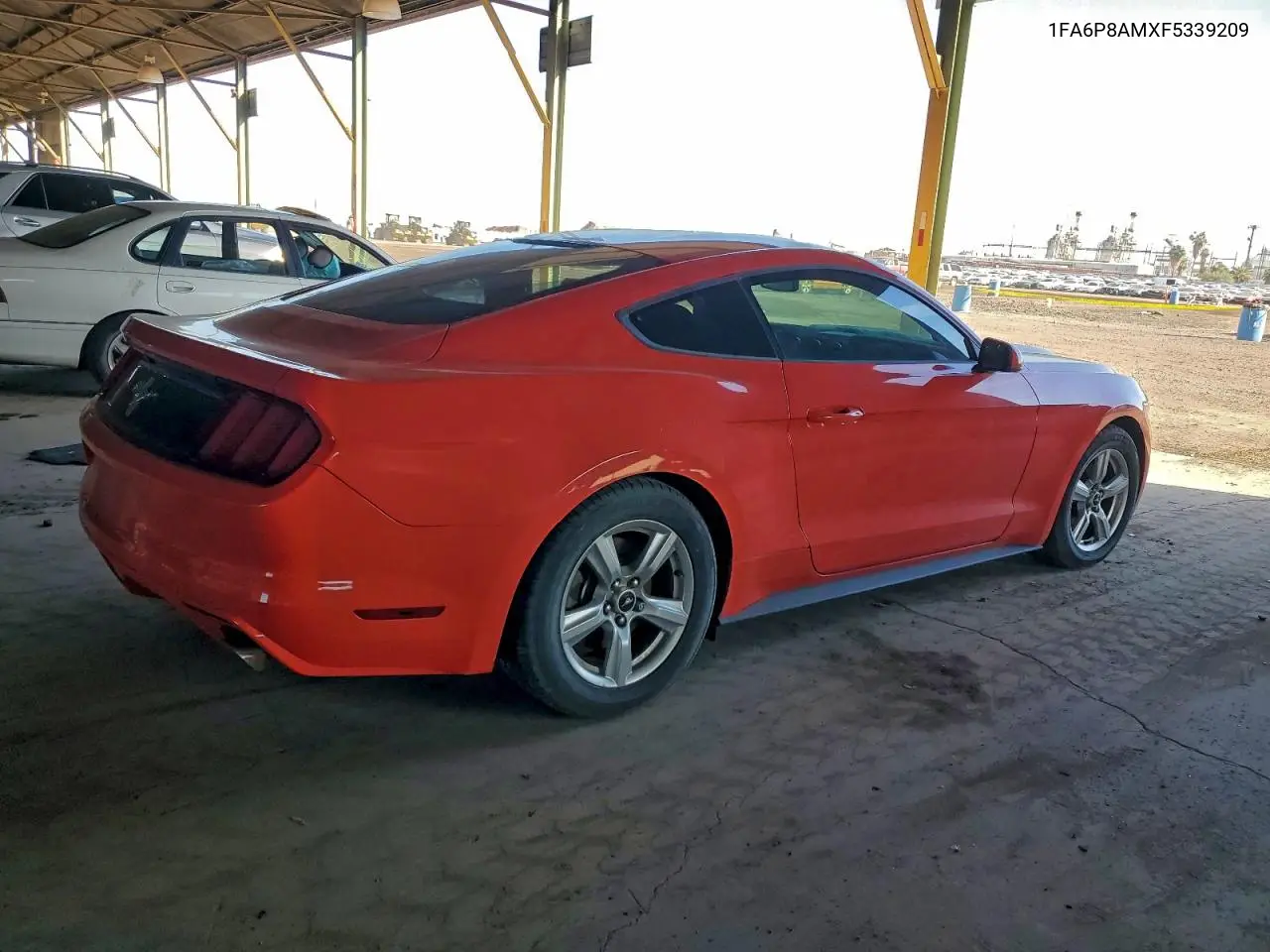 1FA6P8AMXF5339209 2015 Ford Mustang