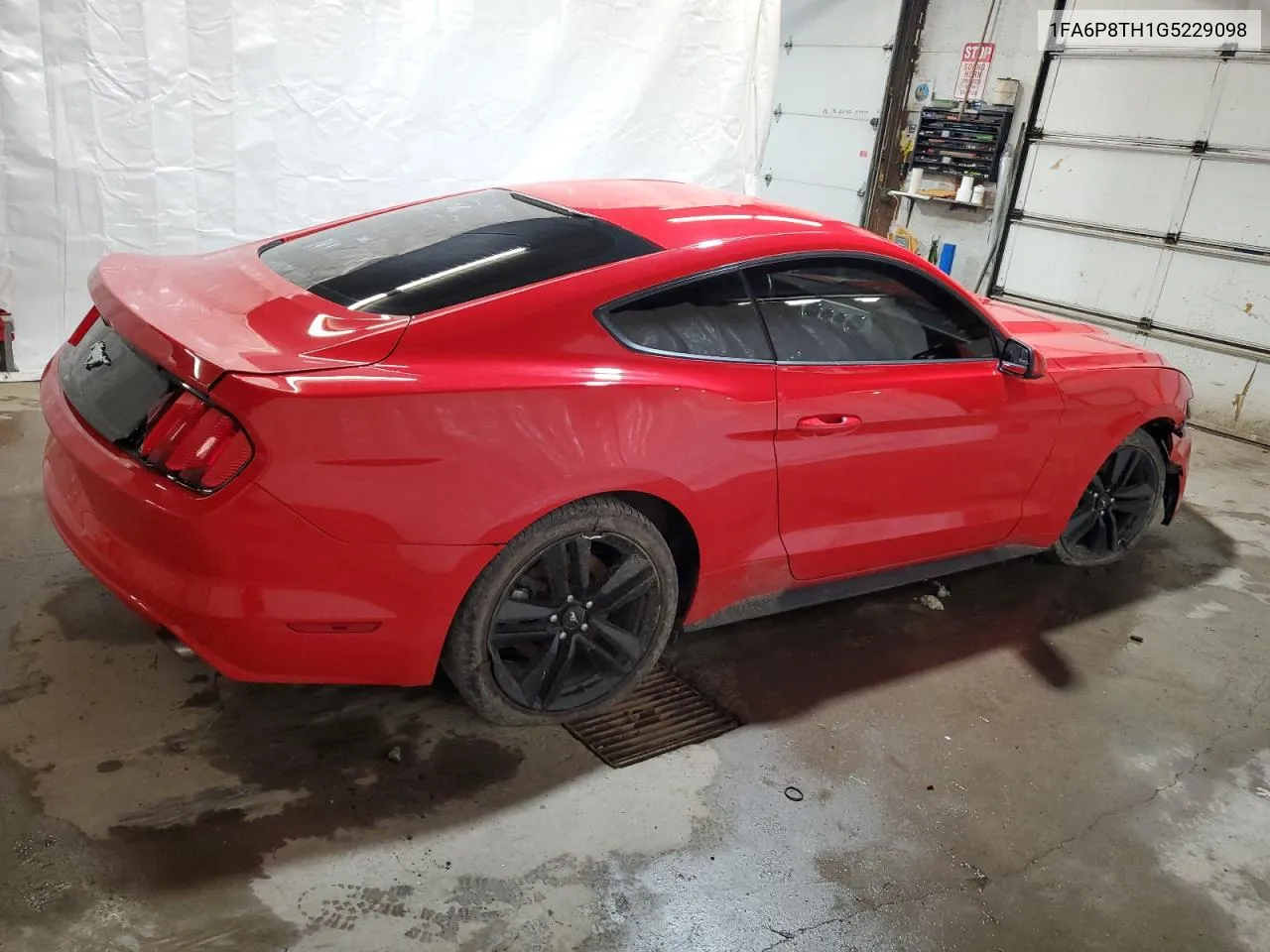 1FA6P8TH1G5229098 2016 Ford Mustang