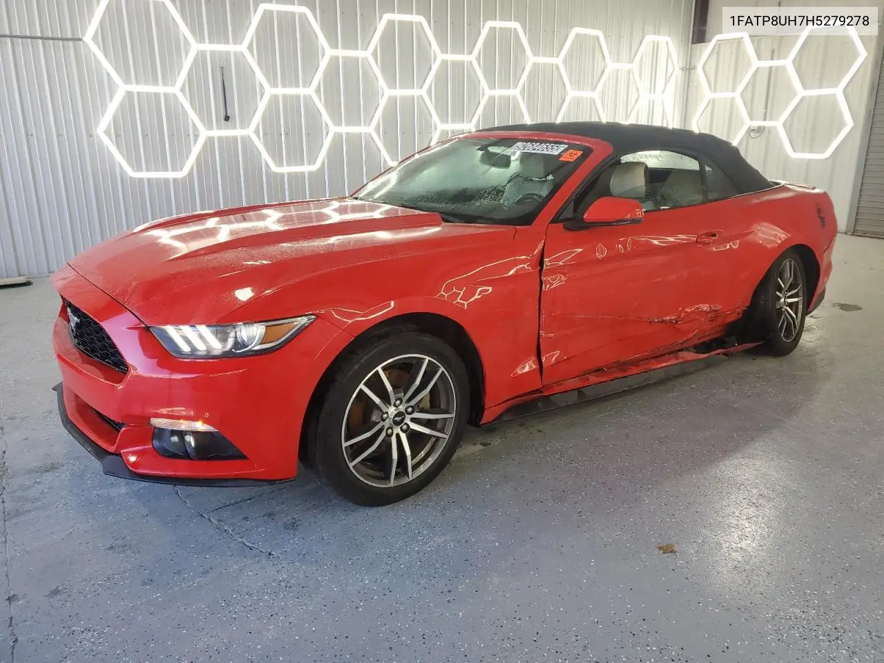 1FATP8UH7H5279278 2017 Ford Mustang