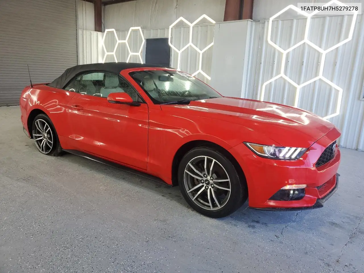 1FATP8UH7H5279278 2017 Ford Mustang
