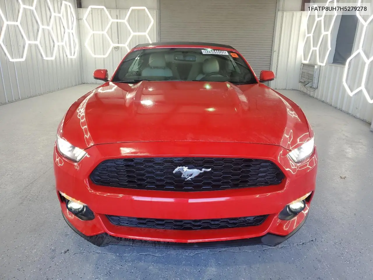 1FATP8UH7H5279278 2017 Ford Mustang