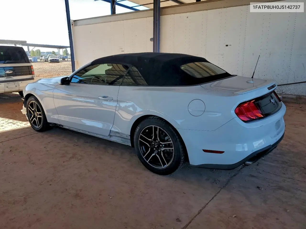 1FATP8UH0J5142737 2018 Ford Mustang