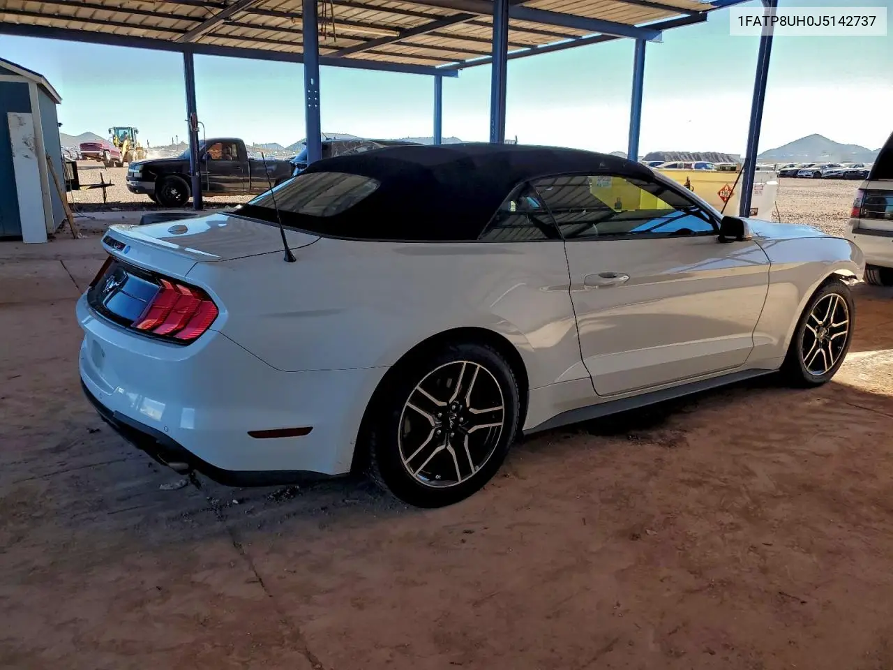 1FATP8UH0J5142737 2018 Ford Mustang