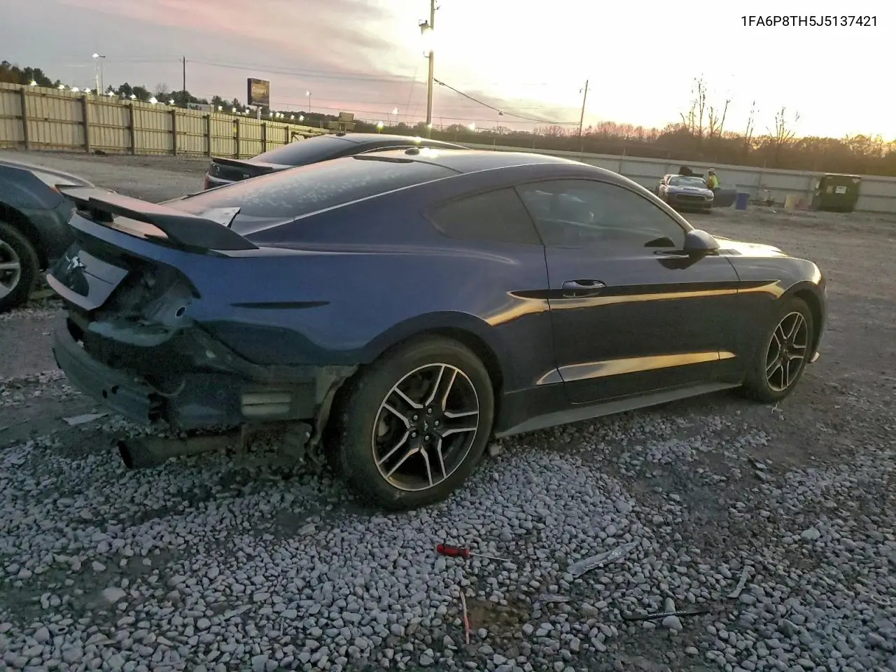 1FA6P8TH5J5137421 2018 Ford Mustang