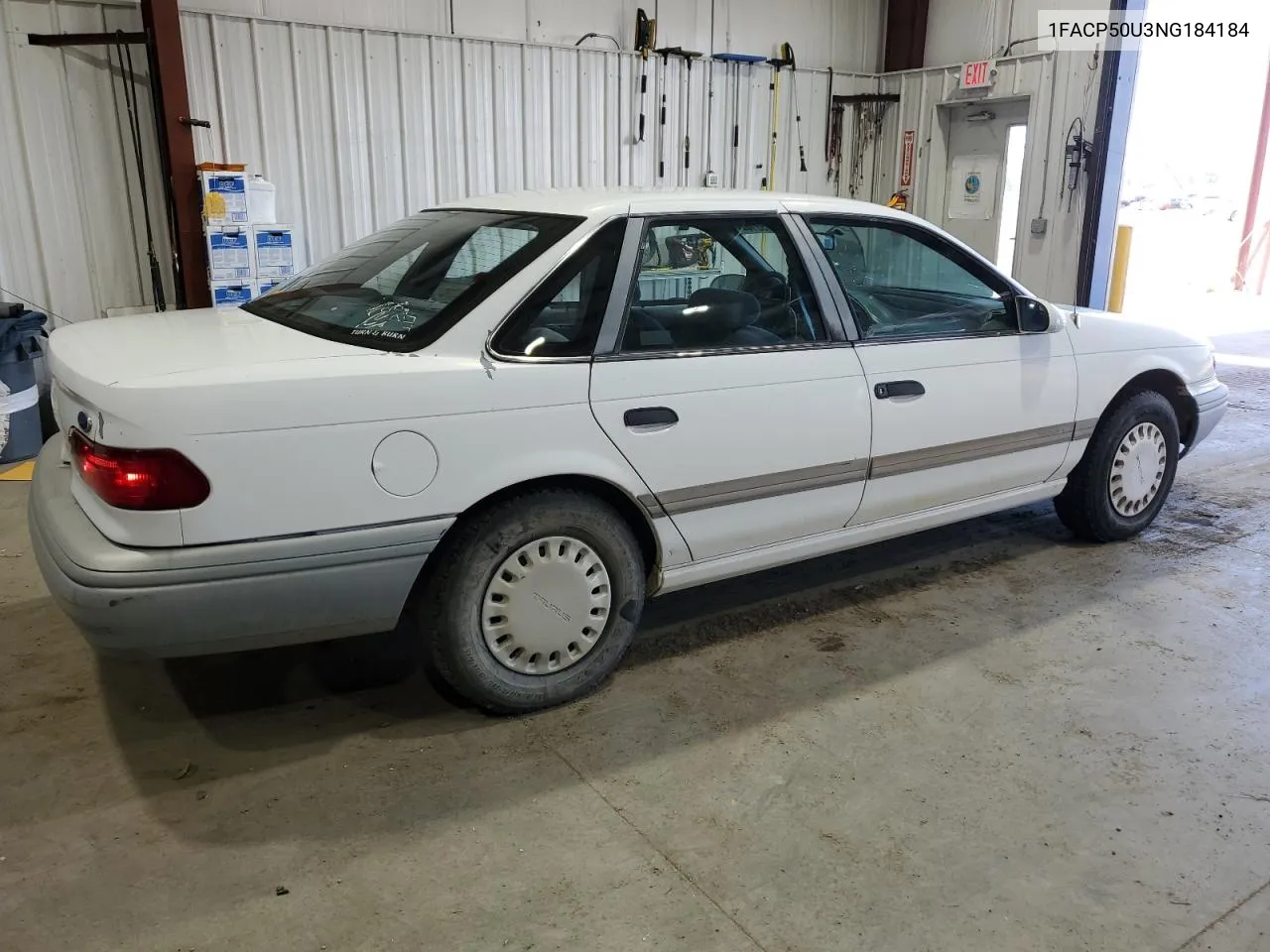 1992 Ford Taurus L VIN: 1FACP50U3NG184184 Lot: 57153144