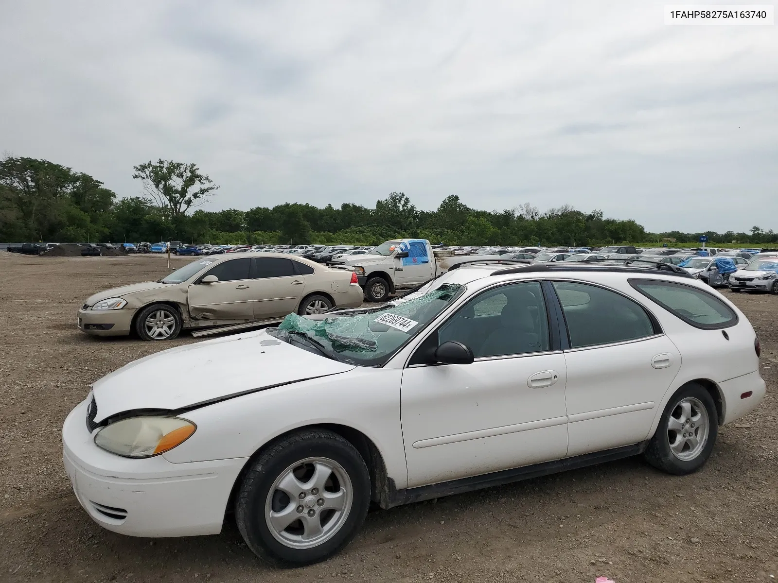 1FAHP58275A163740 2005 Ford Taurus Se