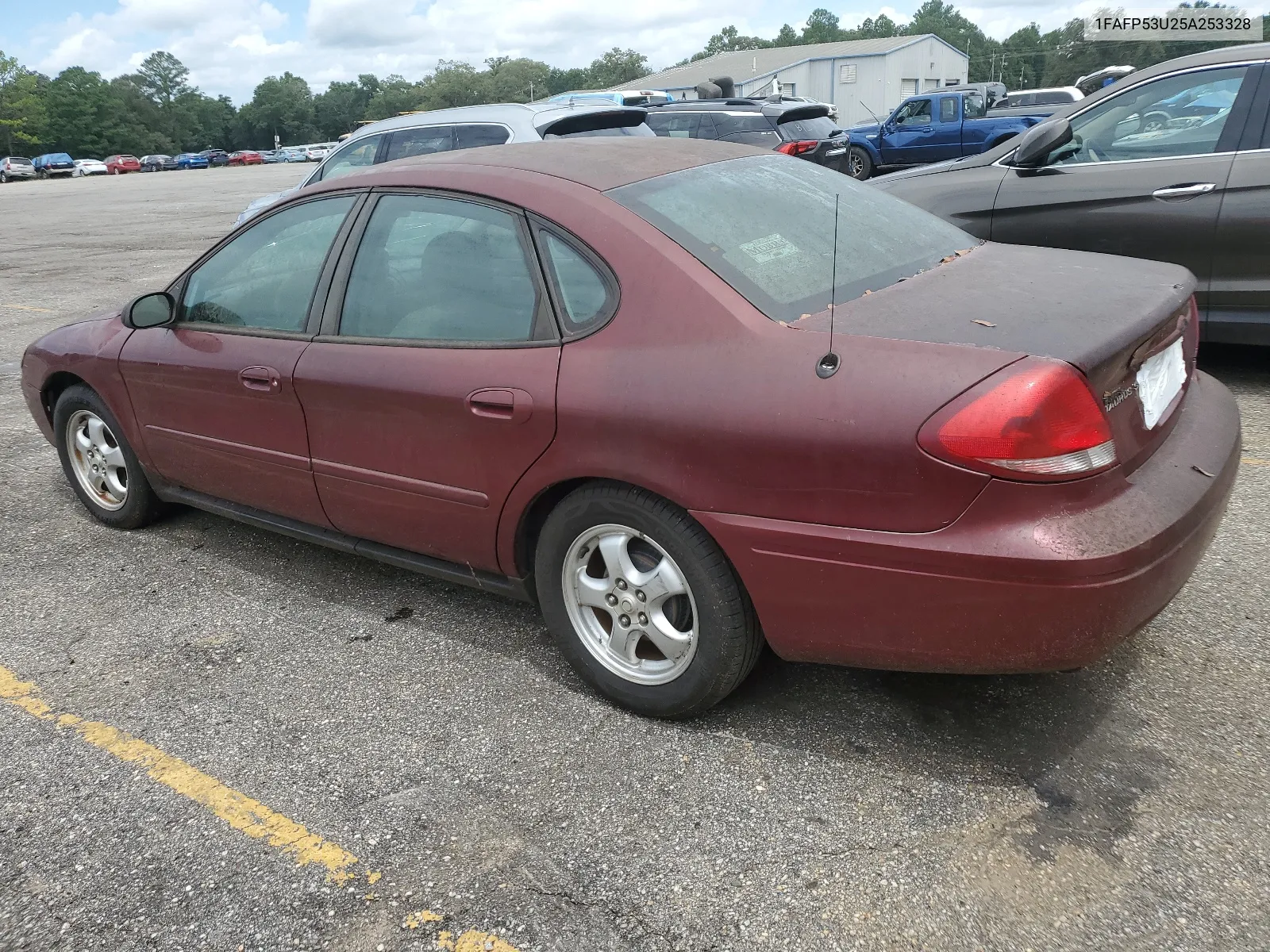 2005 Ford Taurus Se VIN: 1FAFP53U25A253328 Lot: 64069774