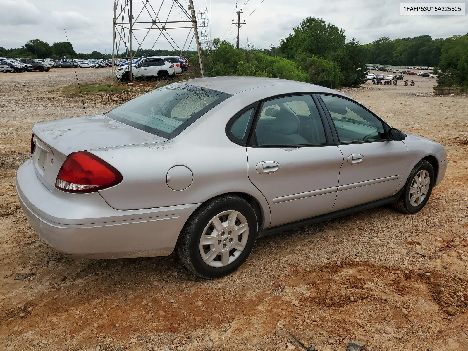 2005 Ford Taurus Se VIN: 1FAFP53U15A225505 Lot: 64972764