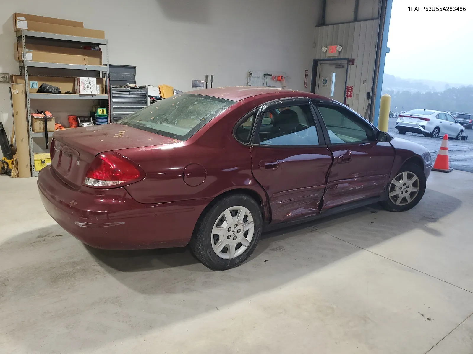 2005 Ford Taurus Se VIN: 1FAFP53U55A283486 Lot: 66140644