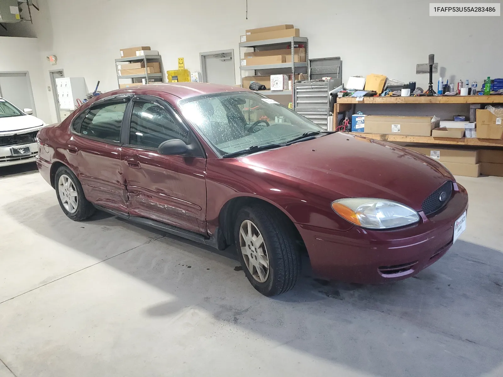 2005 Ford Taurus Se VIN: 1FAFP53U55A283486 Lot: 66140644