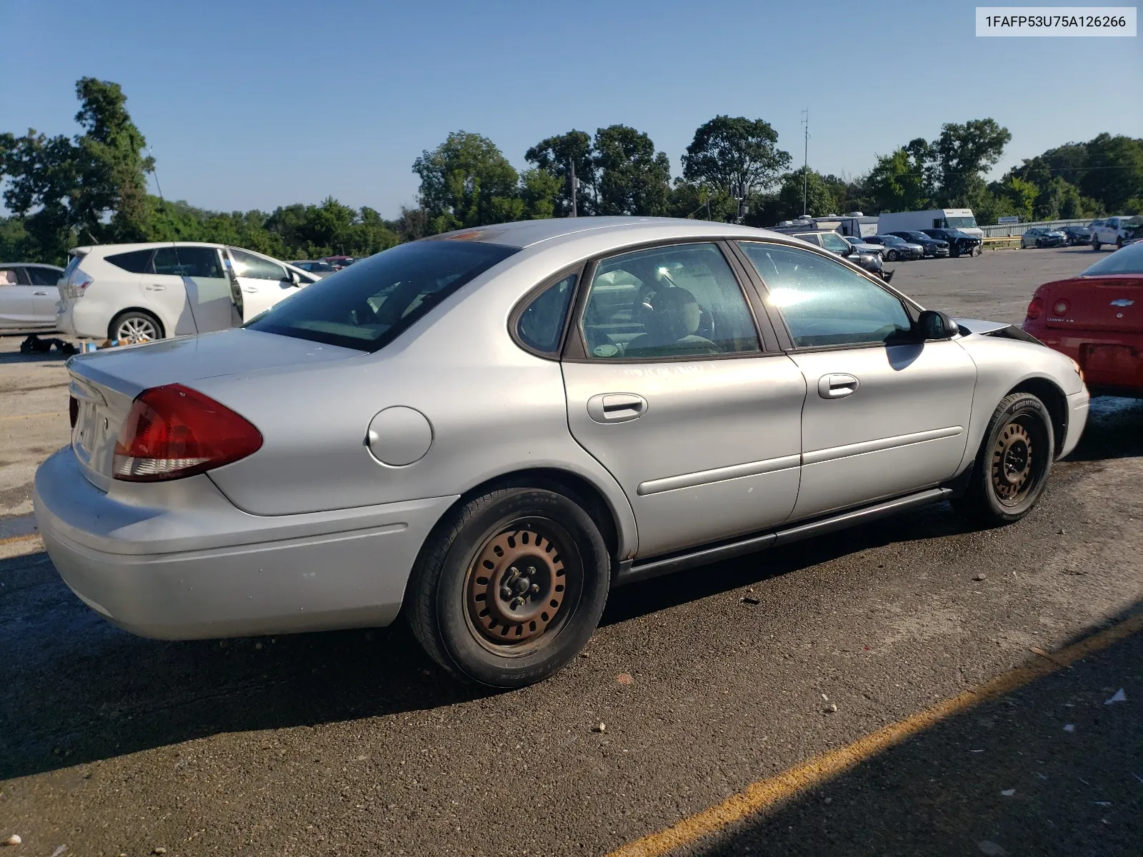 2005 Ford Taurus Se VIN: 1FAFP53U75A126266 Lot: 66434864