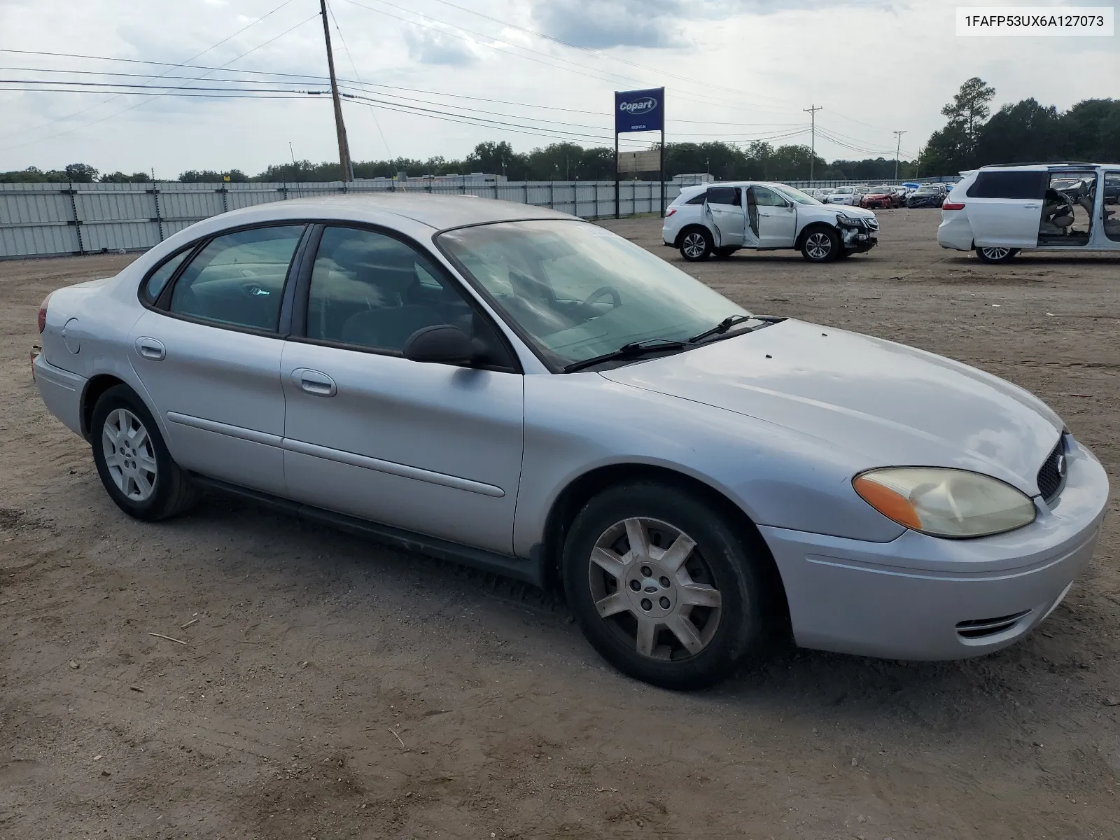 2006 Ford Taurus Se VIN: 1FAFP53UX6A127073 Lot: 67335584