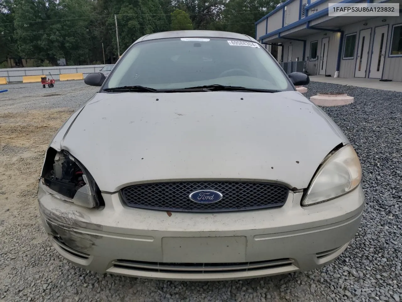 2006 Ford Taurus Se VIN: 1FAFP53U86A123832 Lot: 69588304