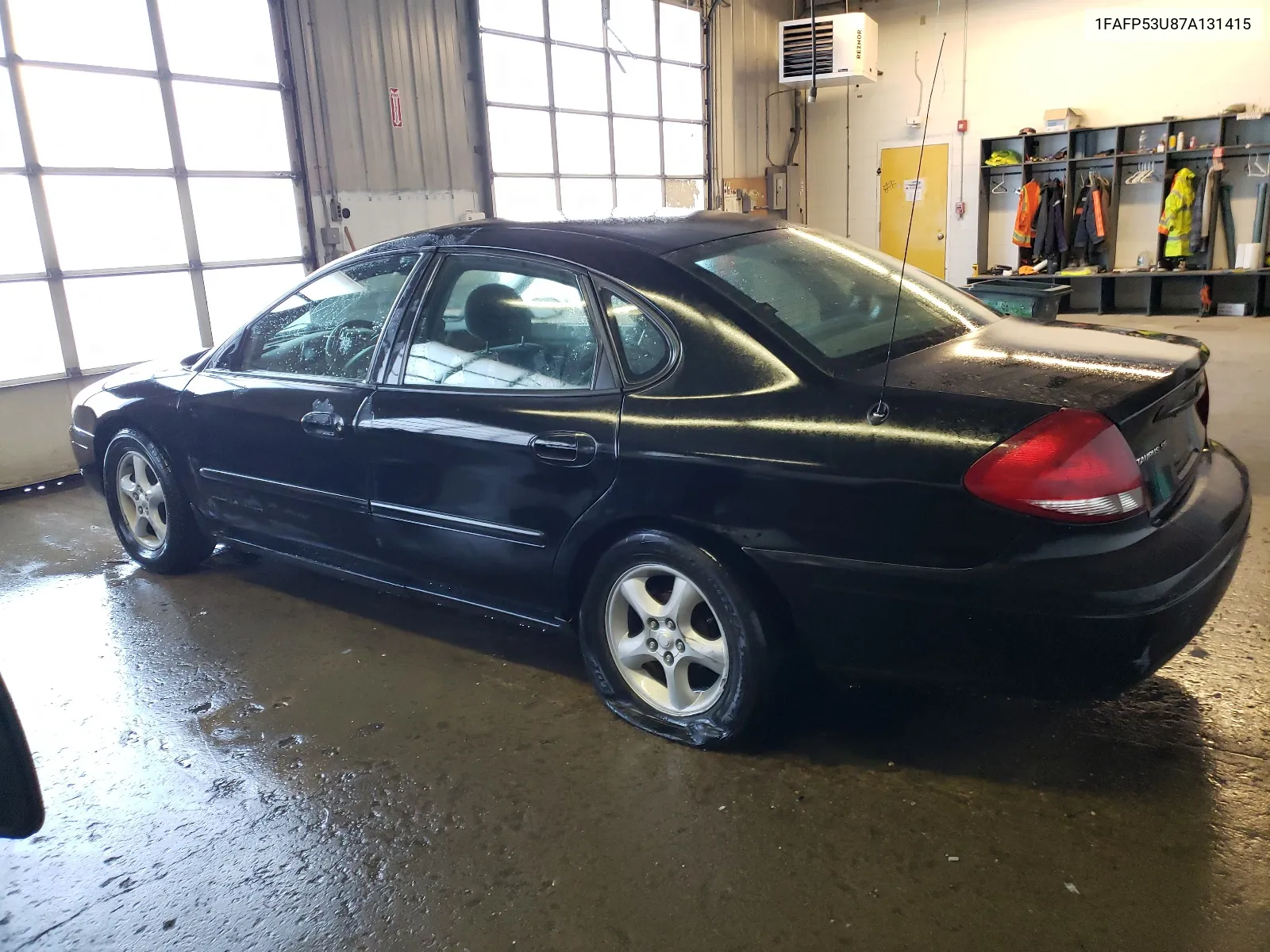 2007 Ford Taurus Se VIN: 1FAFP53U87A131415 Lot: 57501784