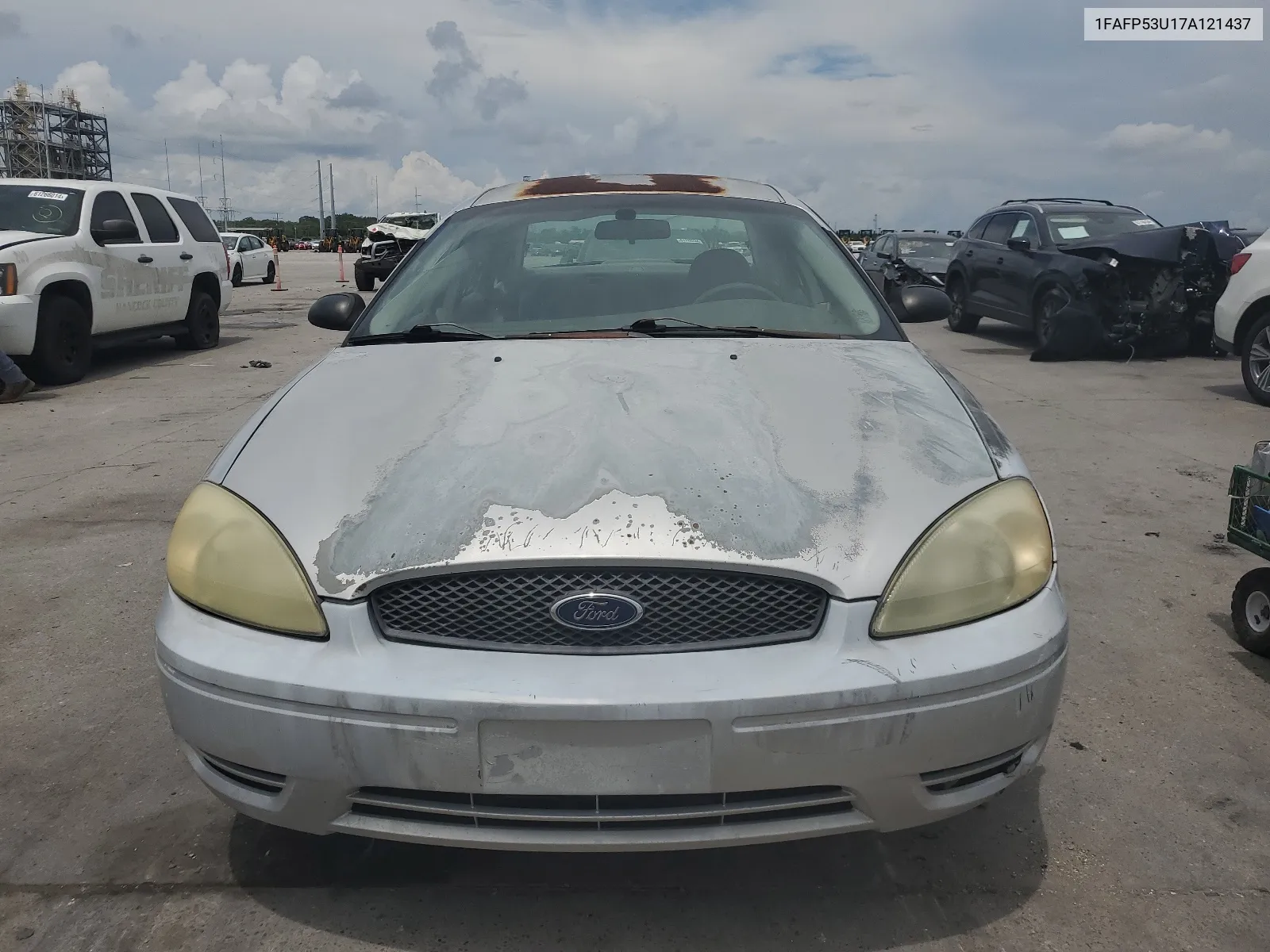 2007 Ford Taurus Se VIN: 1FAFP53U17A121437 Lot: 61504634