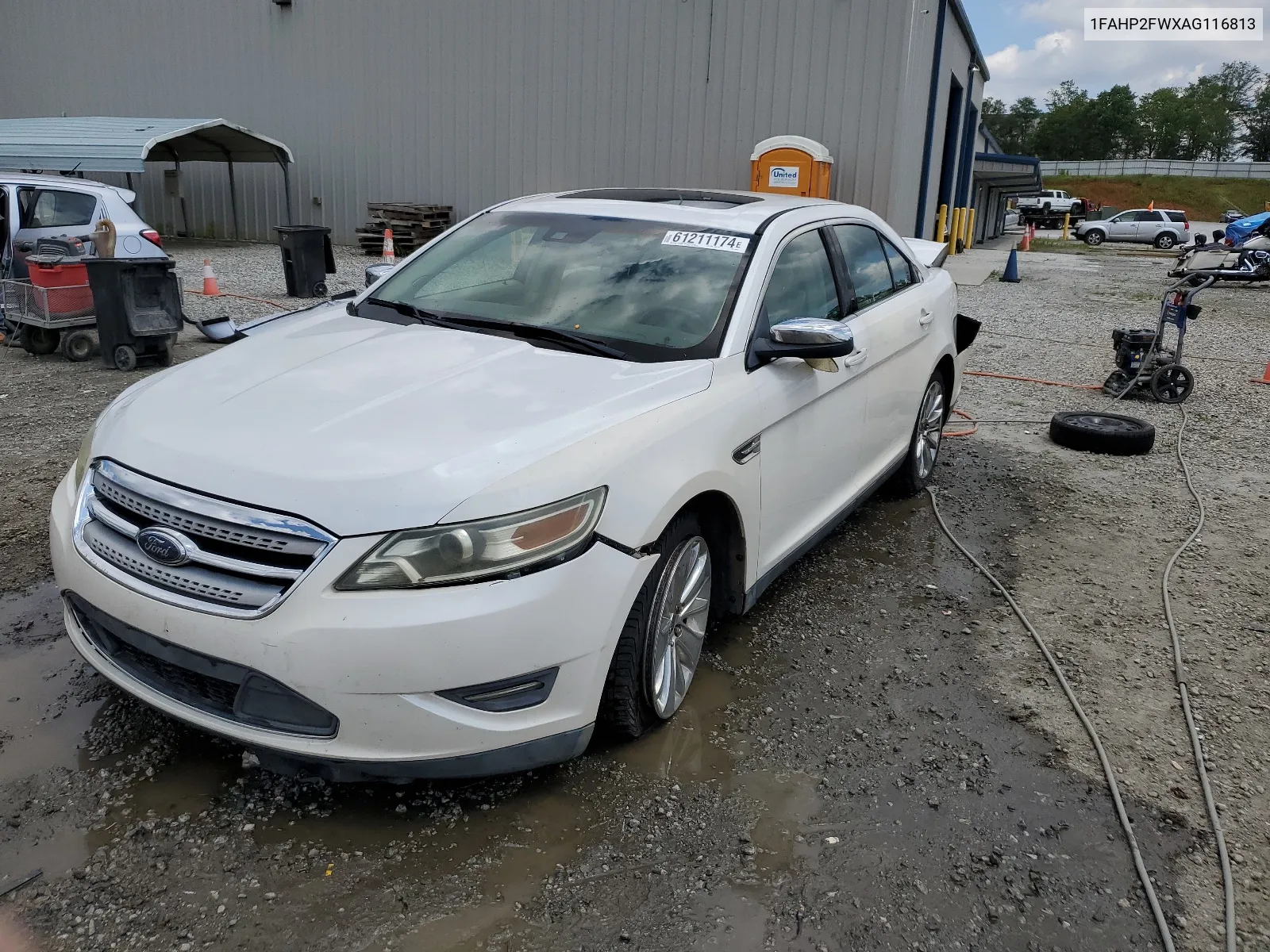 2010 Ford Taurus Limited VIN: 1FAHP2FWXAG116813 Lot: 61211174